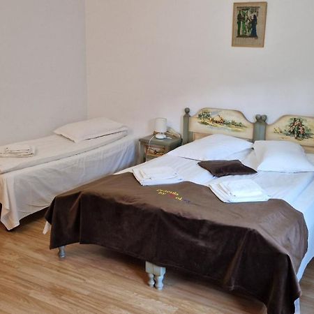 Prolex Turism Srl Bran (Brasov) Exterior foto