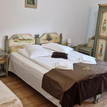 Prolex Turism Srl Bran (Brasov) Exterior foto
