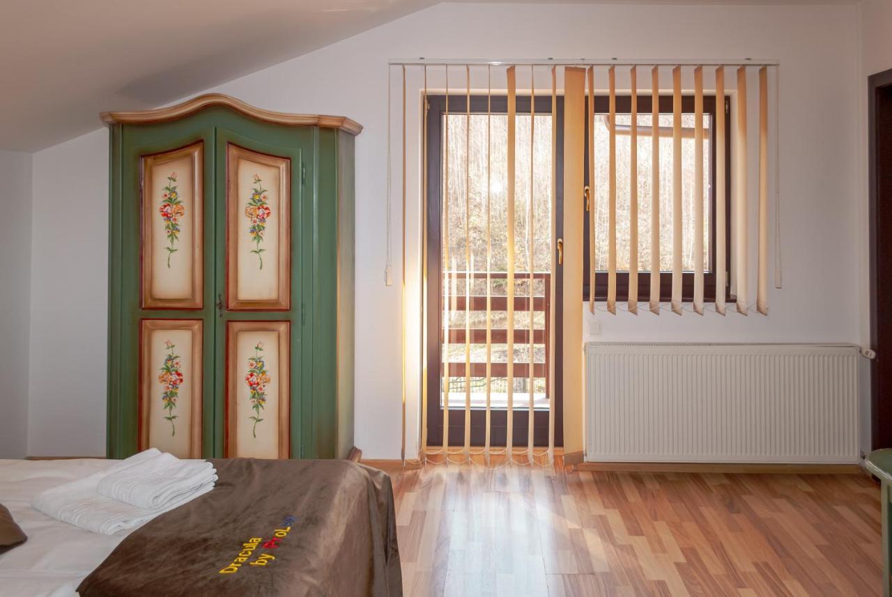 Prolex Turism Srl Bran (Brasov) Exterior foto