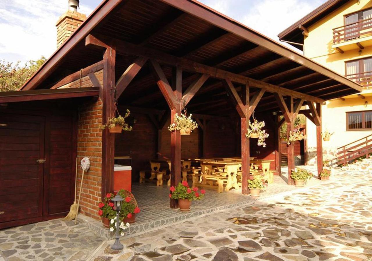 Prolex Turism Srl Bran (Brasov) Exterior foto
